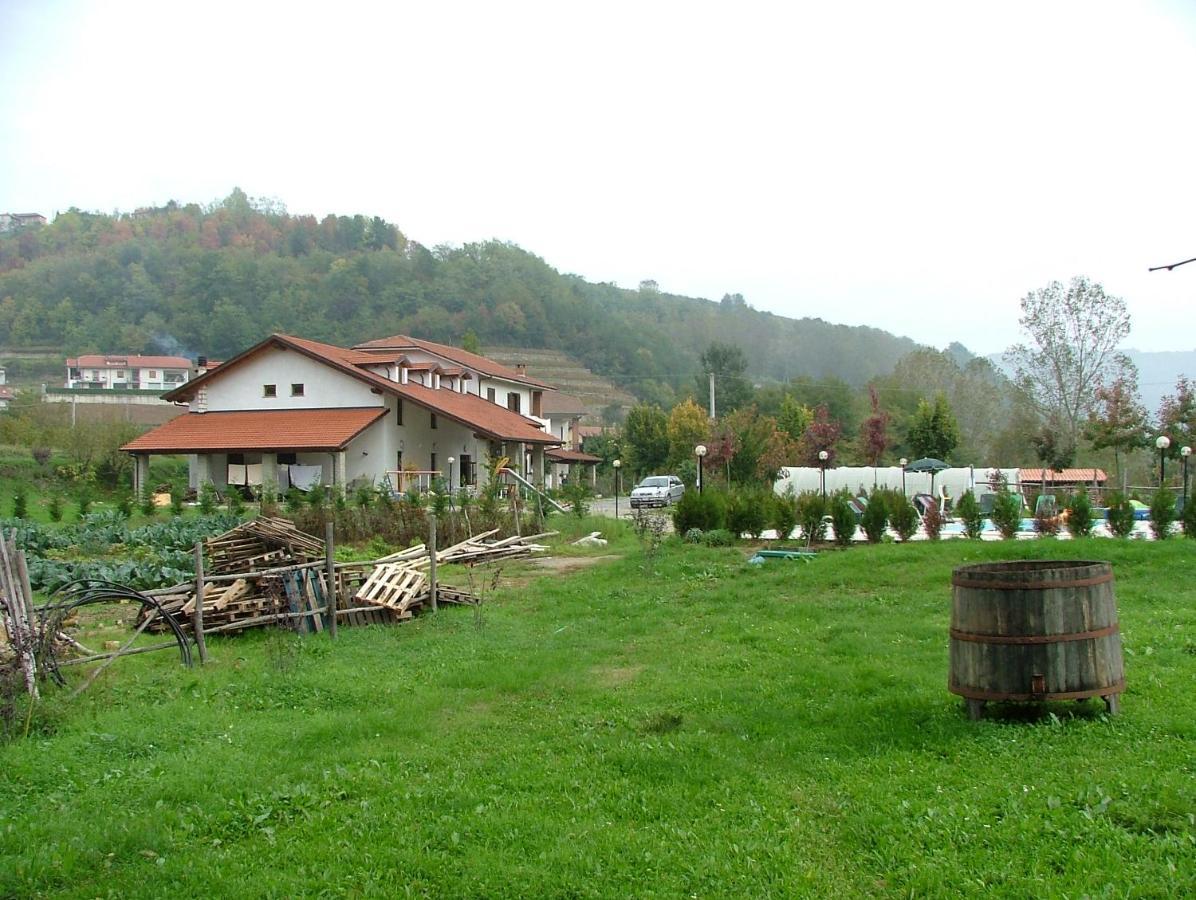 Agri BERTORELLA Cuneo Bagian luar foto